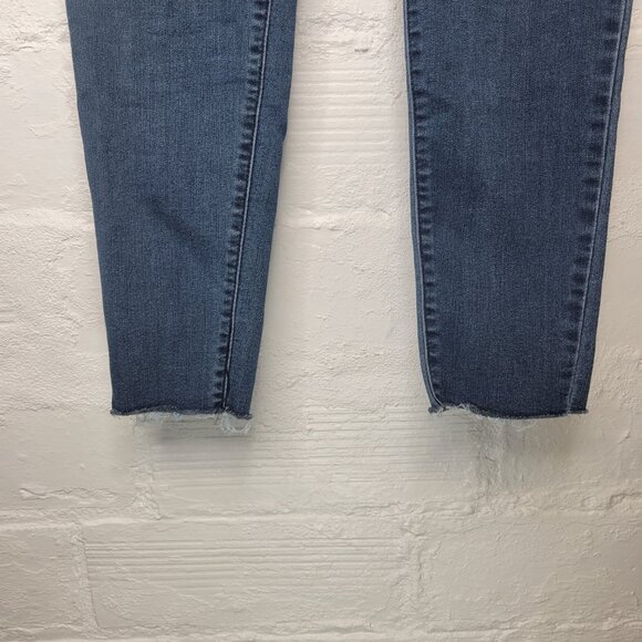 Democracy Ab Technology Women's Size 6 Jeans Raw Hem - Picture 5 of 8